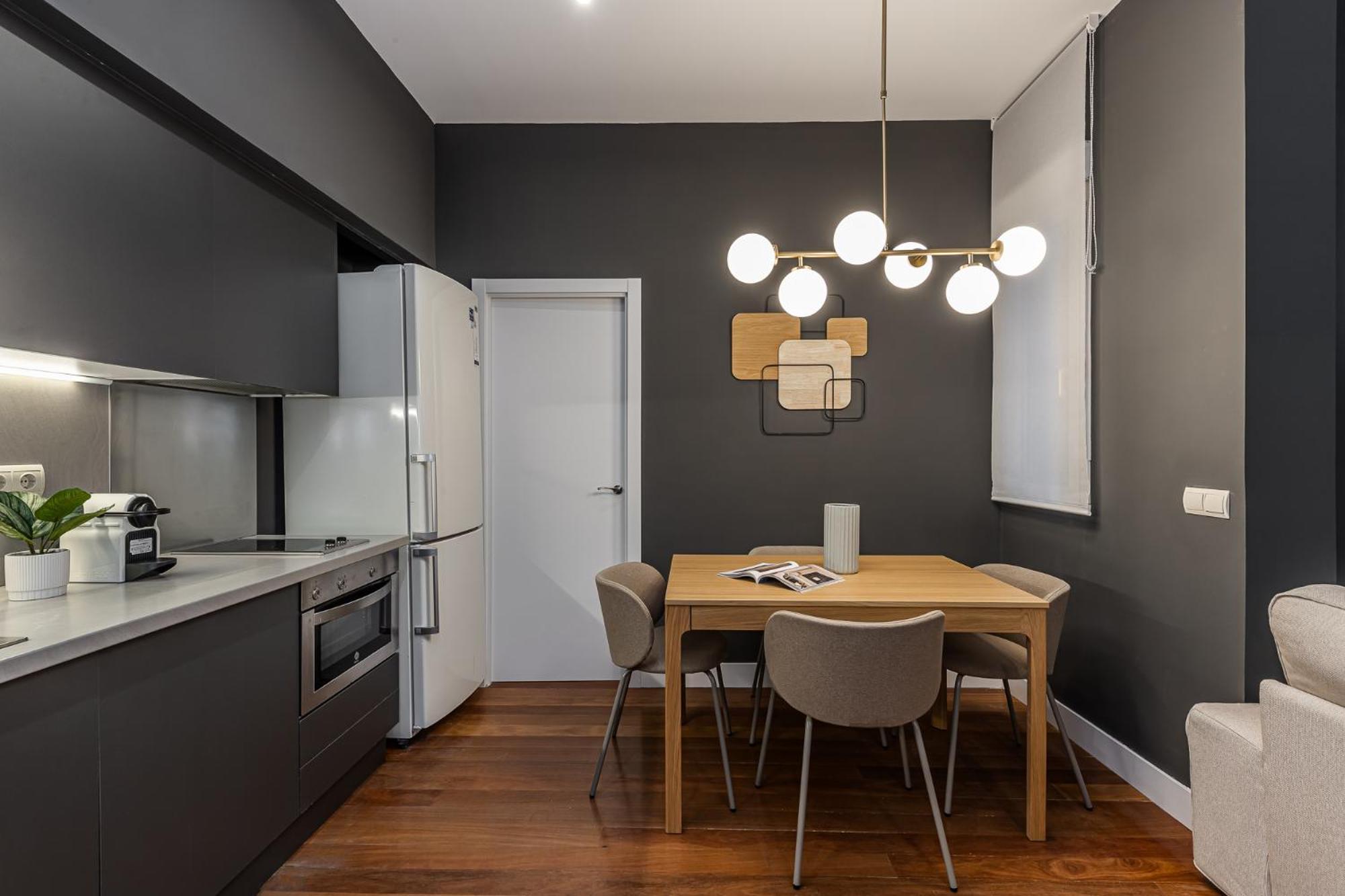 Queens Letras I - Alquiler Corta Duracion Apartamento